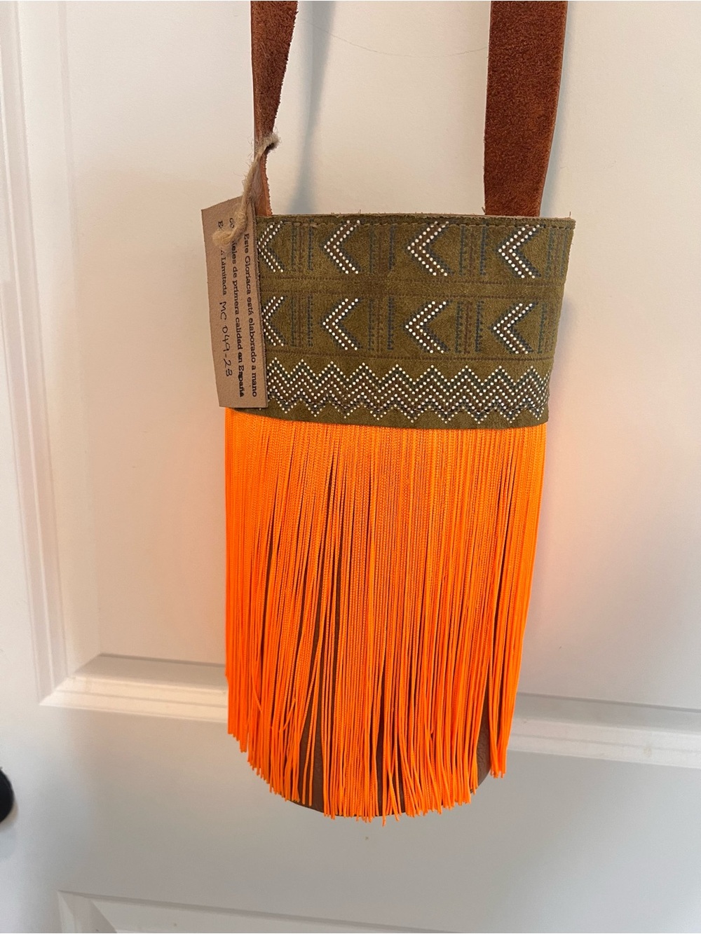 NWT Gloriaca‎ Spanish Leather Statement Fringe Purse